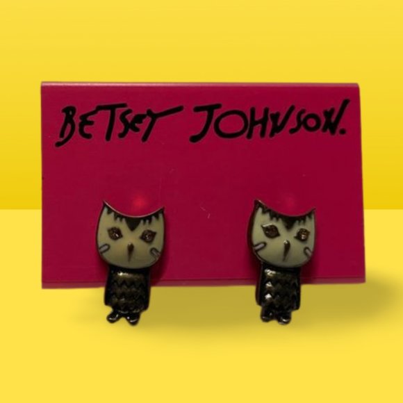 Betsey Johnson Owl Earring Studs - Picture 1 of 3